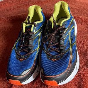 Hoka Clifton 3